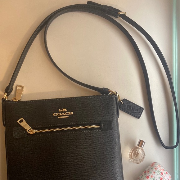 Coach Crossbody Bag - Picture 2 of 7